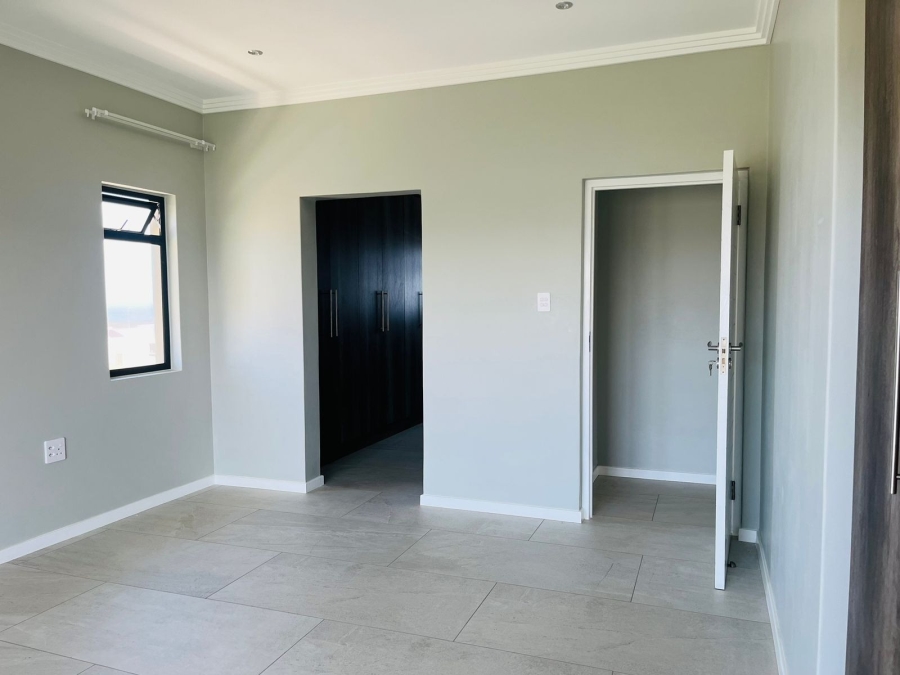 3 Bedroom Property for Sale in Kidds Beach Eastern Cape